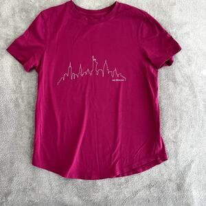 Lululemon New York Tshirt Women's S Pink Fitted Sporty Yoga